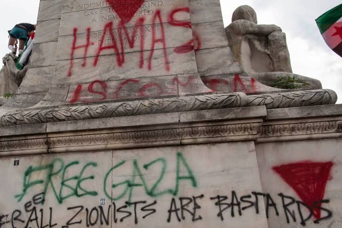 Free Gaza and anti-Zionist graffiti